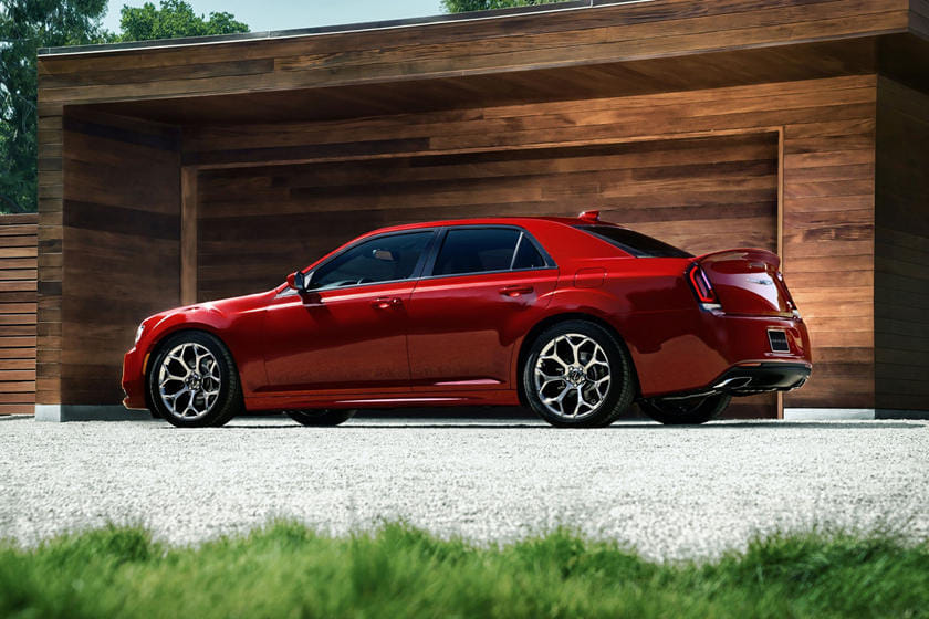 Chrysler 300 2022