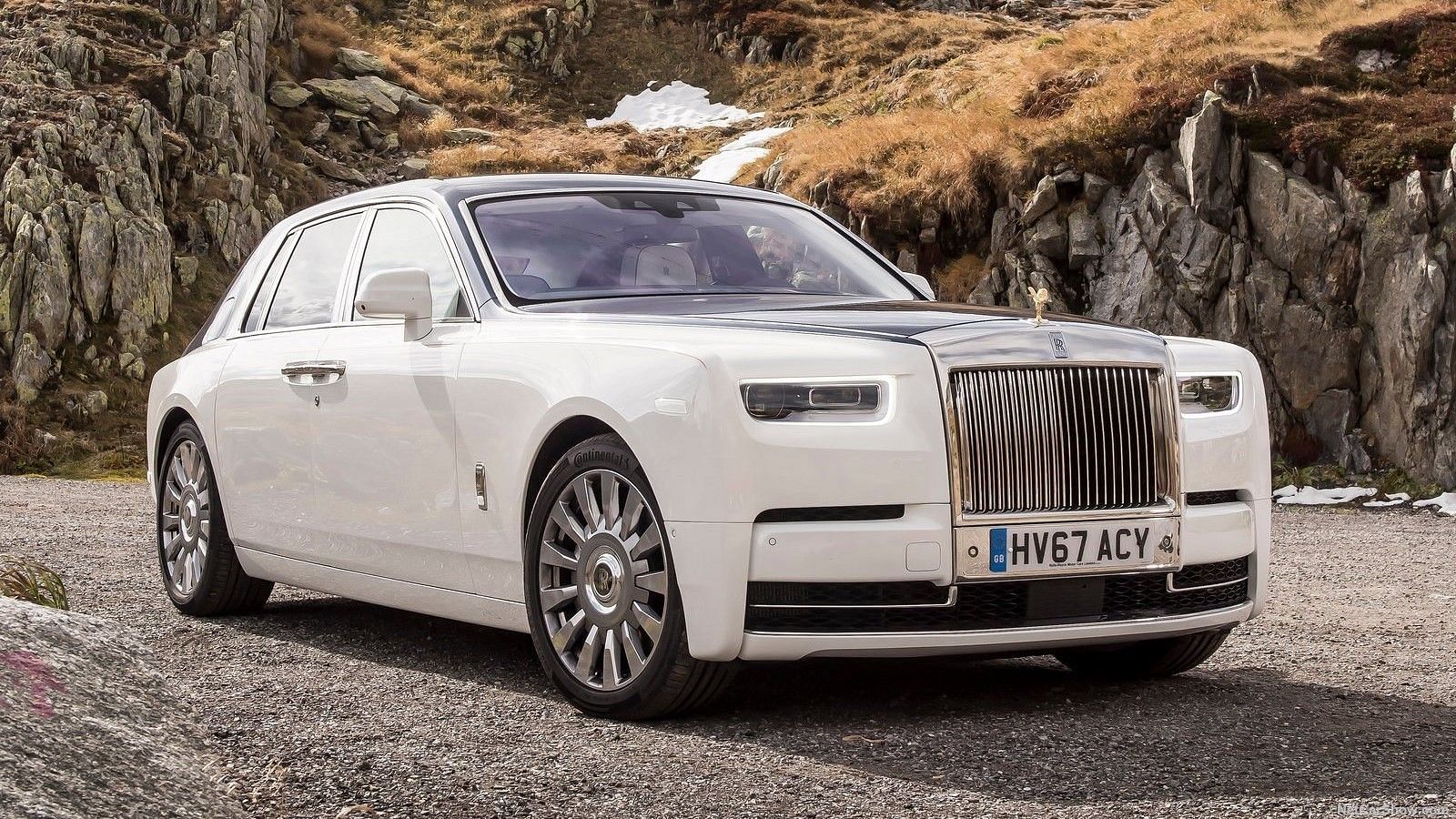 2022 Rolls-Royce Phantom Price, Review, Pictures and Ratings