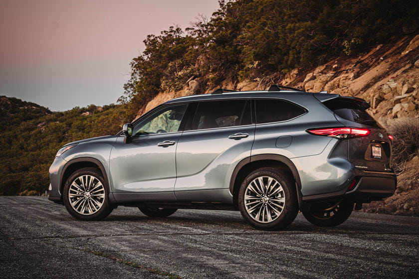 Toyota highlander 2022 фото