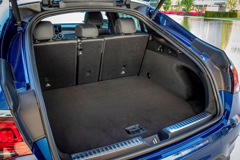 Mercedes Benz Glc Class Coupe Interior Review Seating Infotainment Dashboard And Features Carindigo Com