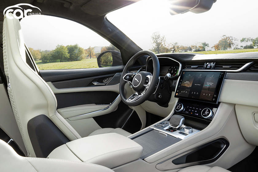 21 Jaguar F Pace Svr Suv Interior Review Seating Infotainment Dashboard And Features Carindigo Com 21 Jaguar F Pace Svr Suv Interior Review Seating Infotainment Dashboard And Features Carindigo Com