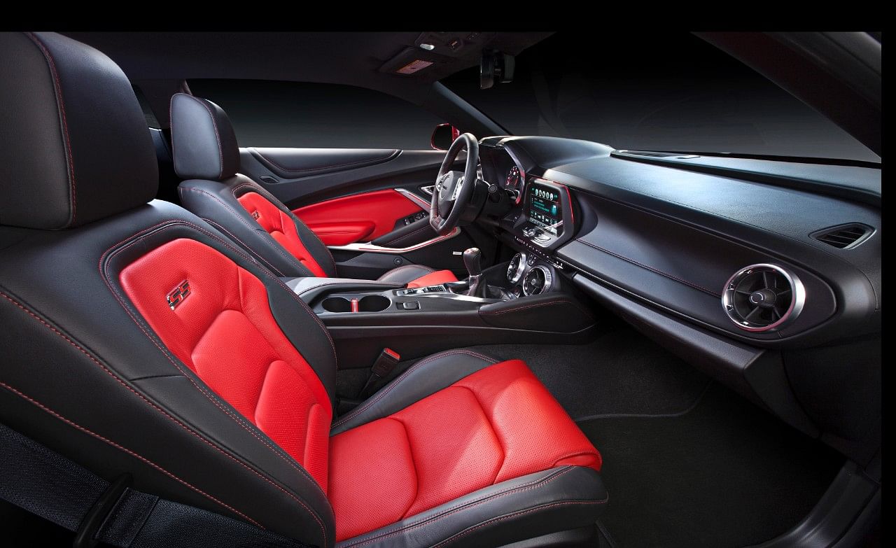 Chevrolet Issues Recall For 30 Camaros To Fix Faulty Badge On Steering Wheel