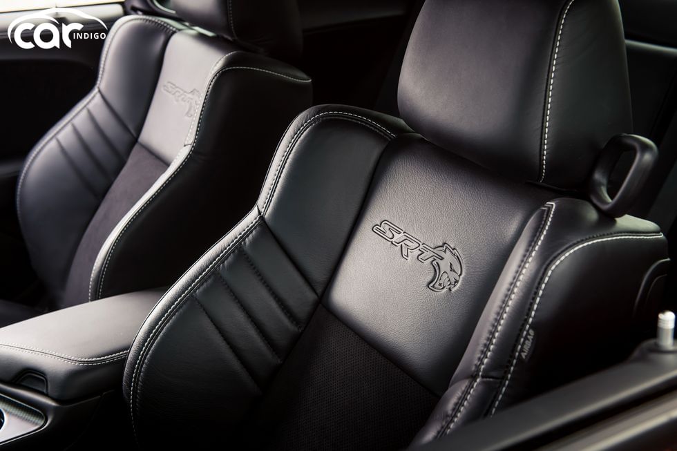 2021 Dodge Challenger Srt Hellcat Coupe Interior Review Seating Infotainment Dashboard And Features Carindigo Com Dodge Challenger Srt 2022 Interior Asientos