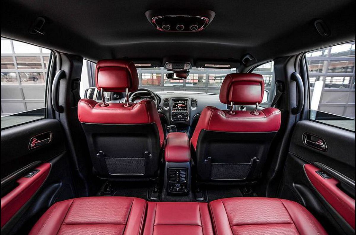 2021 Dodge Durango R/T SUV Interior Review - Seating, Infotainment,  Dashboard and Features | CarIndigo.com