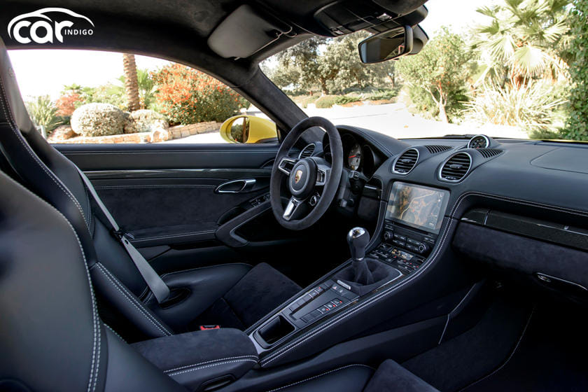 21 Porsche 718 Cayman Gts Coupe Interior Review Seating Infotainment Dashboard And Features Carindigo Com 21 Porsche 718 Cayman Gts Coupe Interior Review Seating Infotainment Dashboard And Features Carindigo Com
