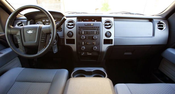 2013 Ford F-150 Regular cab infotainment system