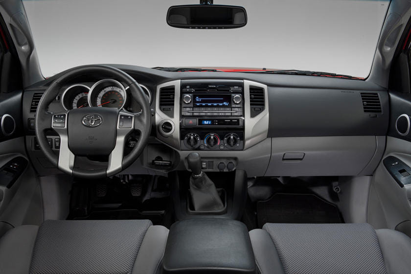13 Toyota Tacoma Interior Review Seating Infotainment Dashboard And Features Carindigo Com