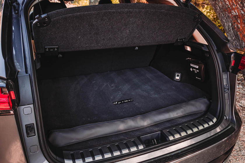 21 Lexus Nx 300h Hybrid Interior Review Seating Infotainment Dashboard And Features Carindigo Com