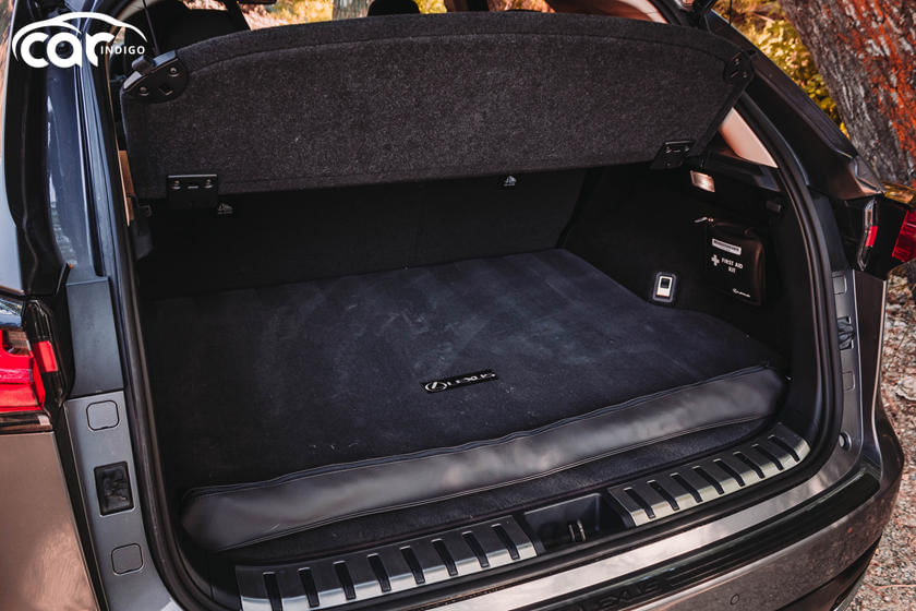 21 Lexus Nx 300h Hybrid Interior Review Seating Infotainment Dashboard And Features Carindigo Com 21 Lexus Nx 300h Hybrid Interior Review Seating Infotainment Dashboard And Features Carindigo Com