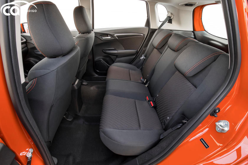 Honda Fit Interior Review Seating Infotainment Dashboard And Features Carindigo Com Honda Fit Interior Review Seating Infotainment Dashboard And Features Carindigo Com