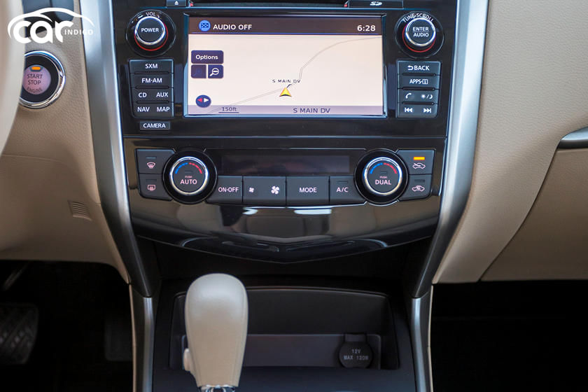   2014 Nissan Altima Sedan Infotainment System