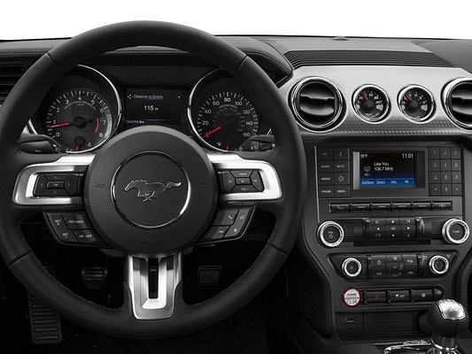  Revisión del interior del Ford Mustang
