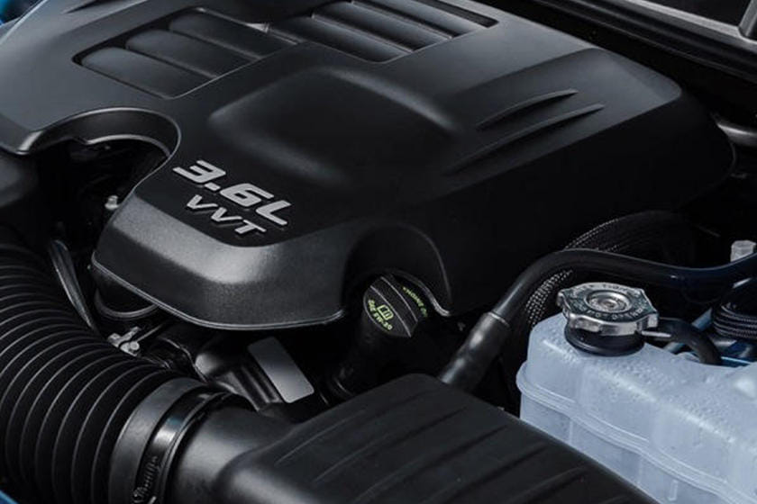 2021 Dodge Challenger Coupe Engine