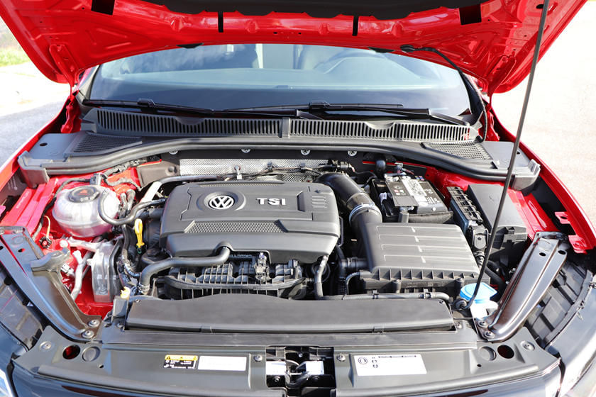 2019 Volkswagen Jetta GLI Sedan Performance and MPG